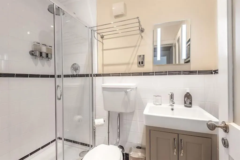 شقة Rowntree One - Stunning Apartment- Grade II Listed يورك